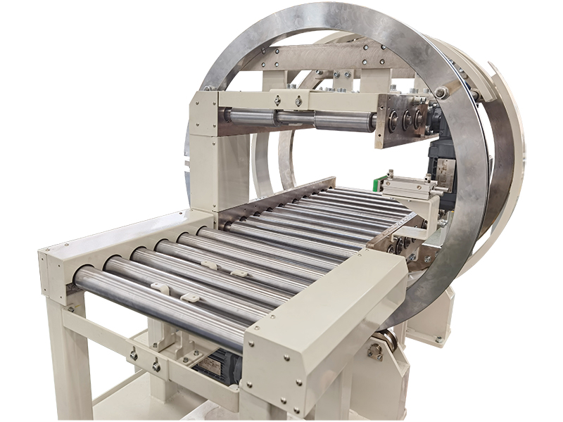 Szállítószalag -átlapoló asztal